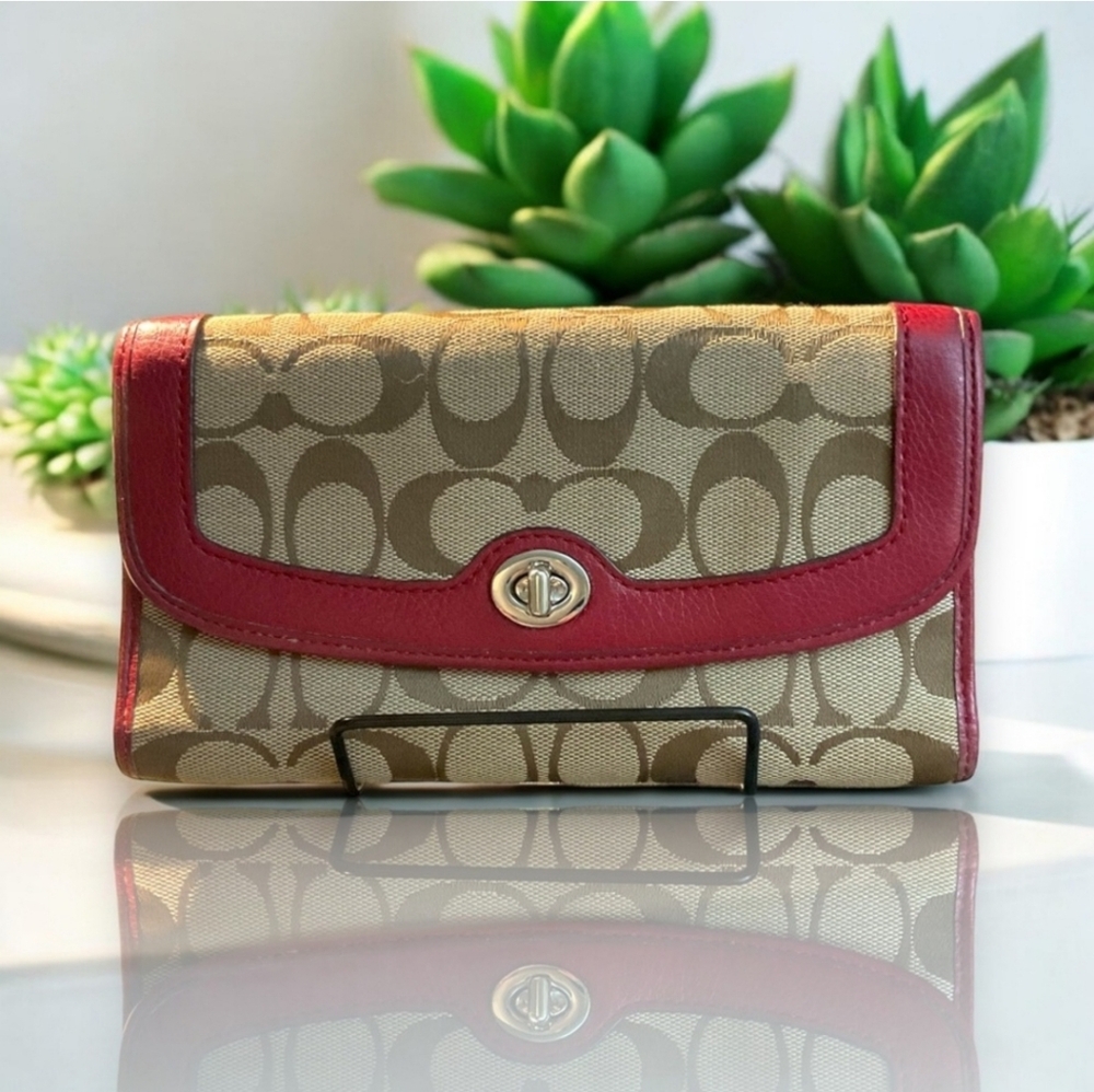 Coach Signature C Long Wallet